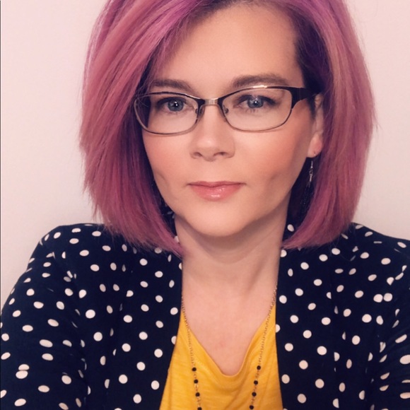 Meet your Posher, Rebecca - Picture 5 of 7